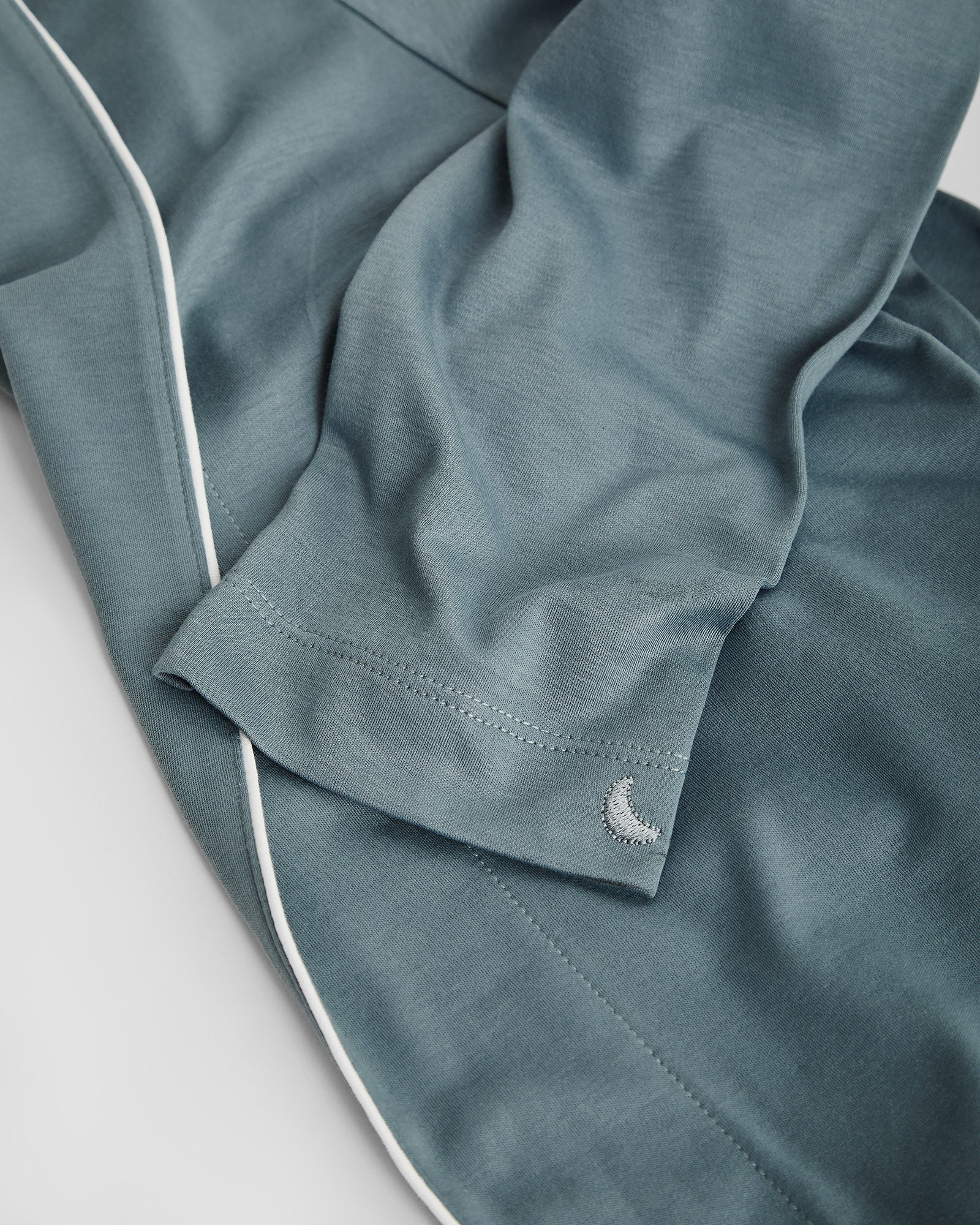 Peignoir bleu profond pour femme