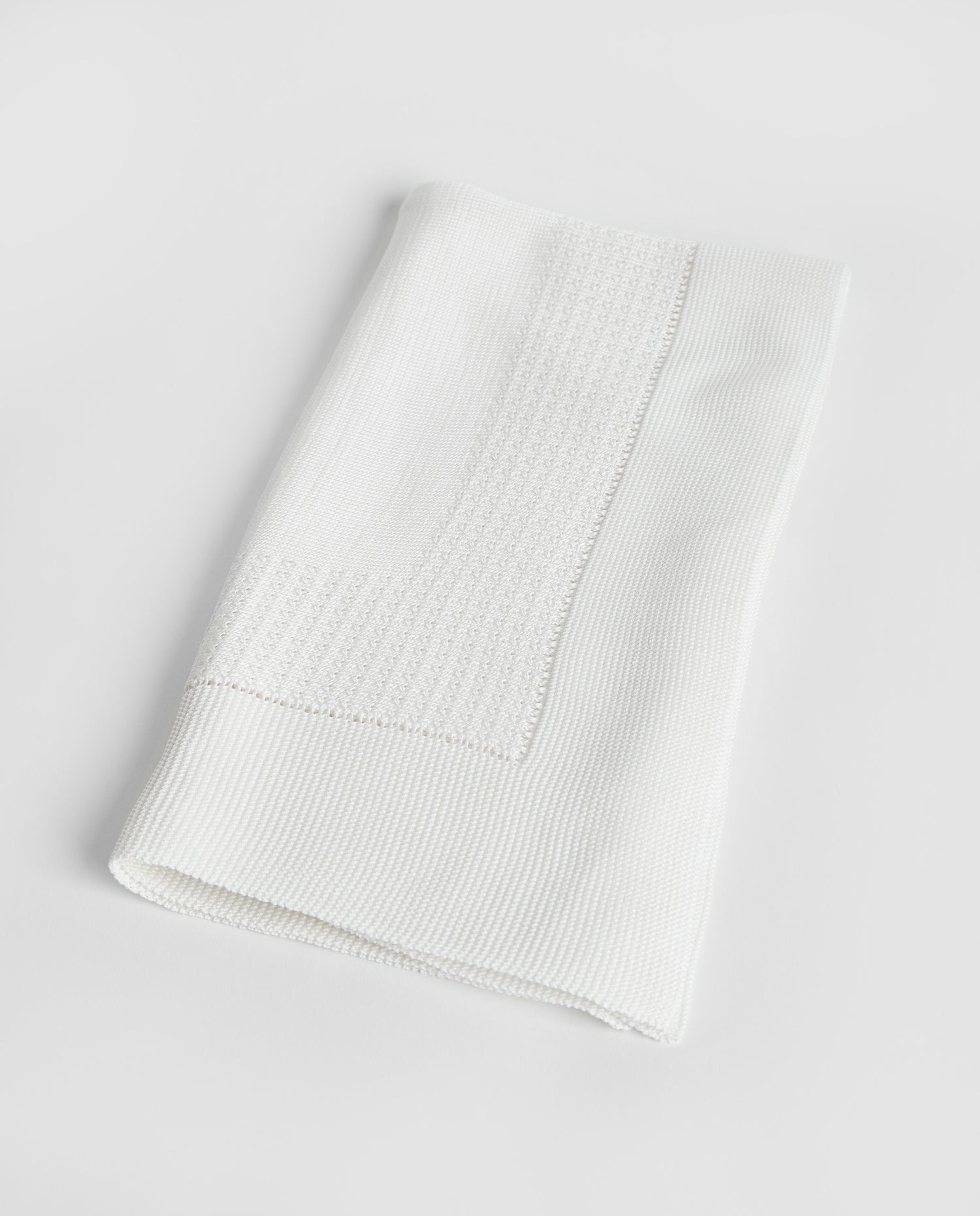 Perlé Cotton Eco White Shawl