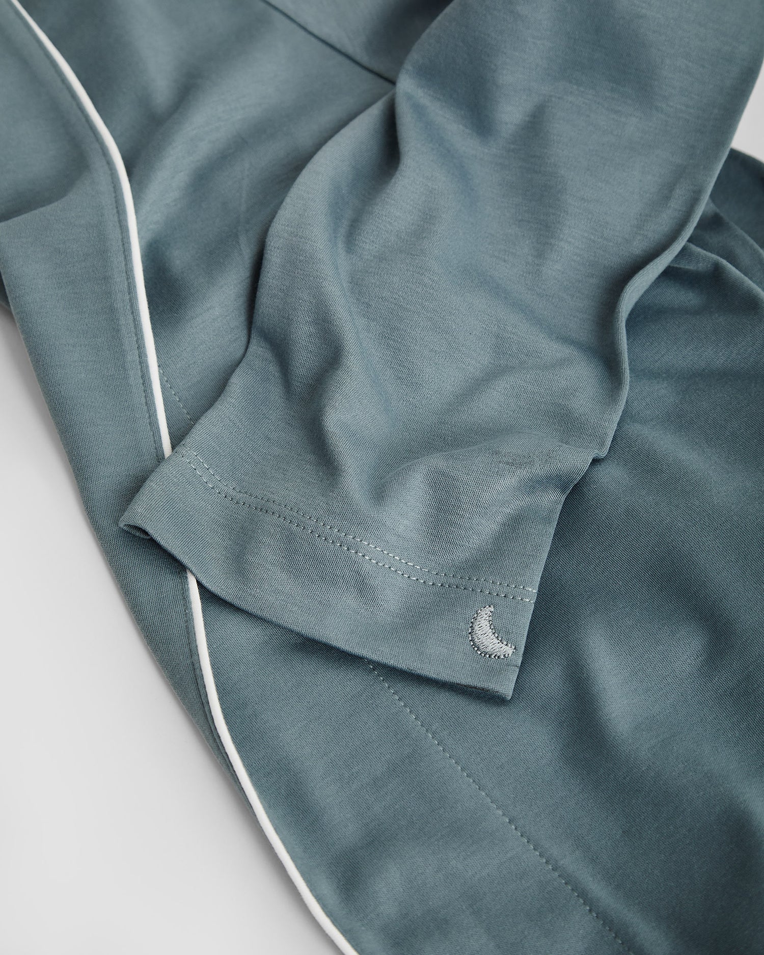 Peignoir bleu profond pour femme